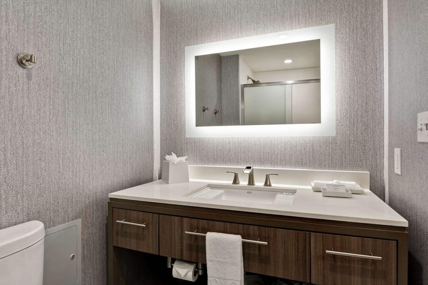 home2 suites by hilton jacksonville south st johns town ctr