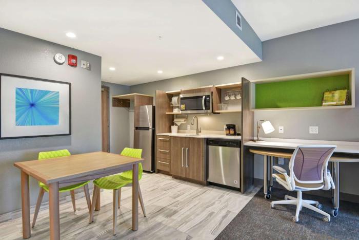 home2 suites by hilton jacksonville south st johns town ctr