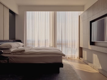 equinox hotel new york