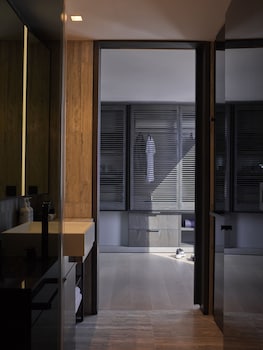 equinox hotel new york