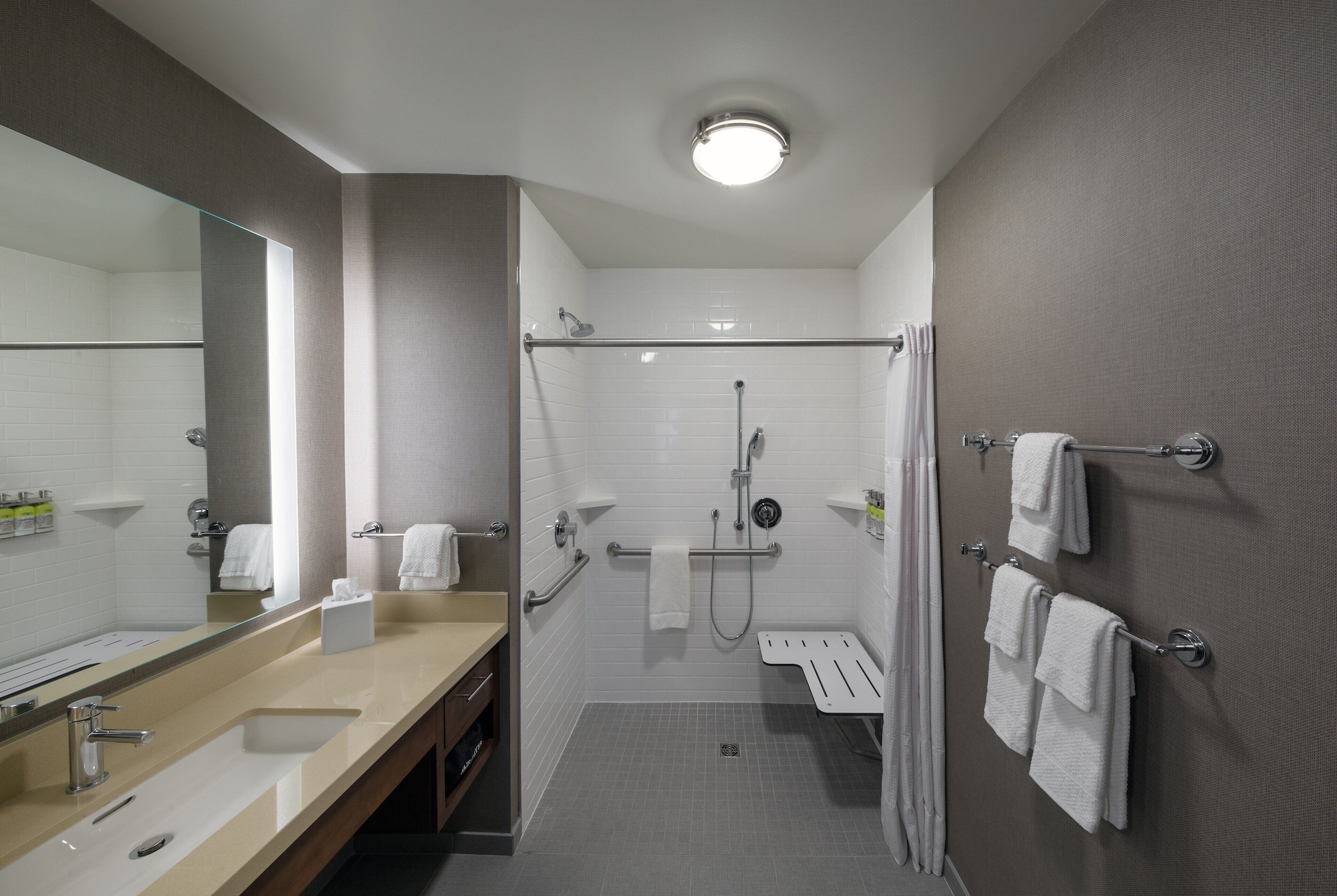 staybridge suites phoenix biltmore area an ihg hotel