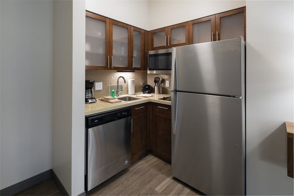 staybridge suites phoenix biltmore area an ihg hotel