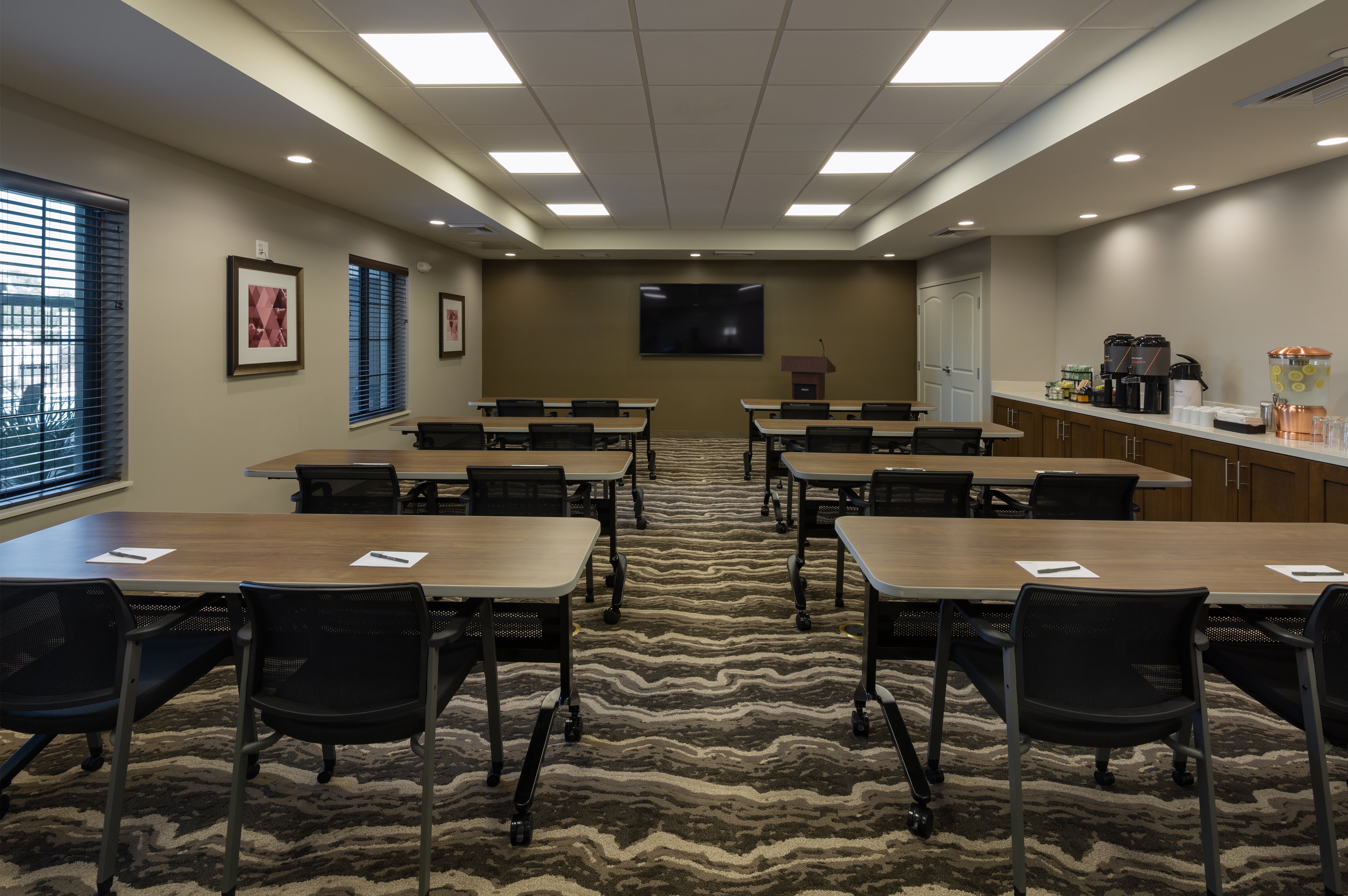 staybridge suites phoenix biltmore area an ihg hotel