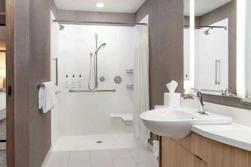 springhill suites by marriott holland