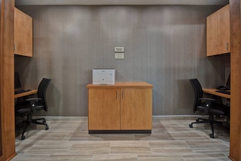 springhill suites by marriott holland