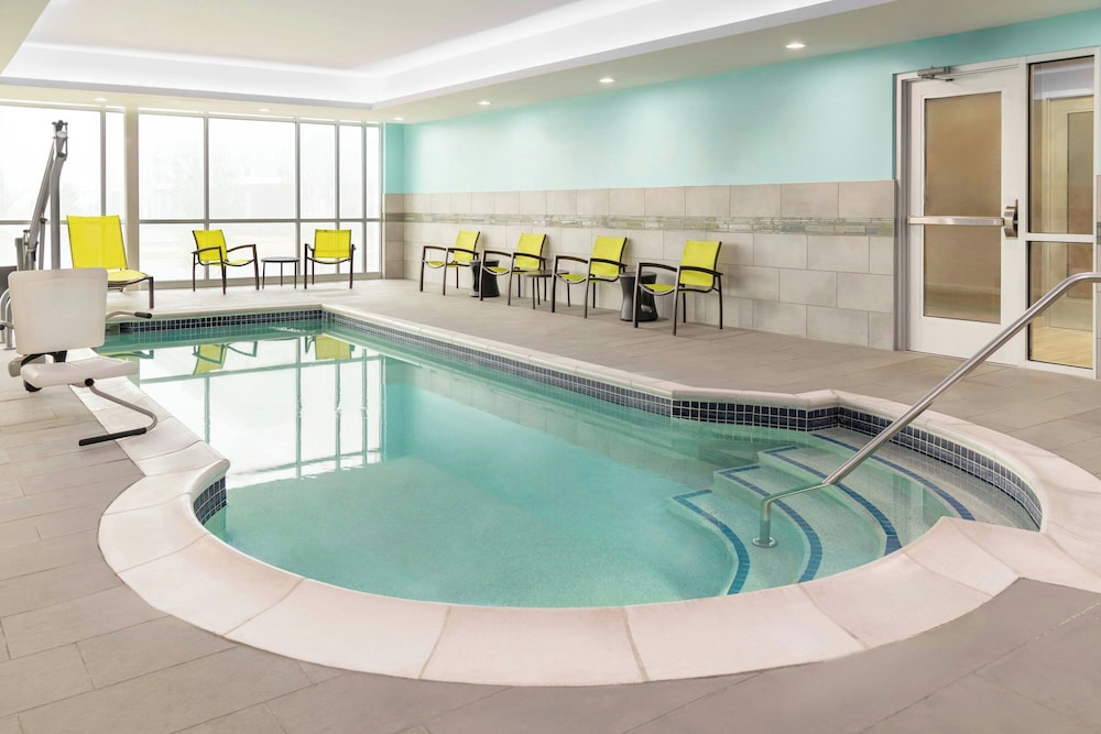 springhill suites by marriott holland