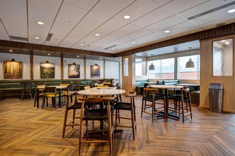 fairfield inn and suites by marriott minneapolis north