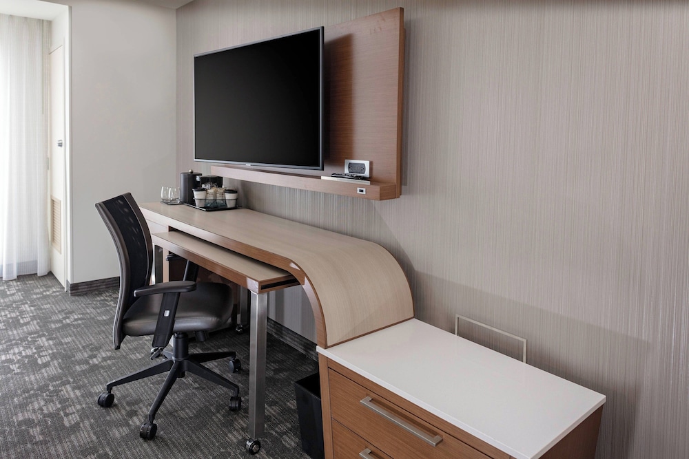 courtyard by marriott cincinnati mason