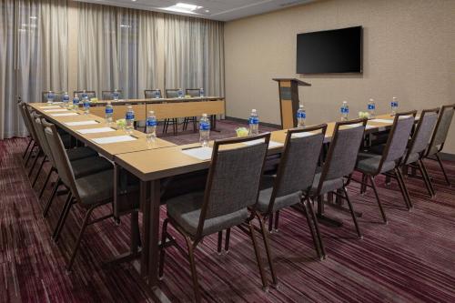 courtyard by marriott cincinnati mason