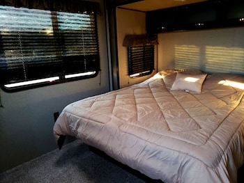grand canyon rv glamping
