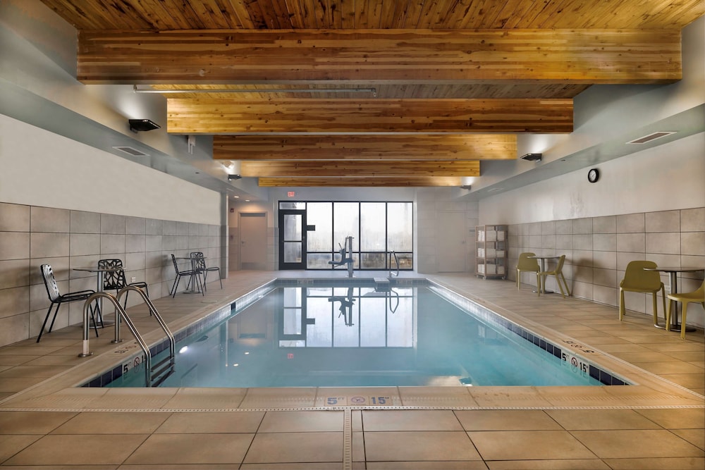 Home2 Suites By Hilton Loves Park Rockford,Loves Park>>Chicago,3 star