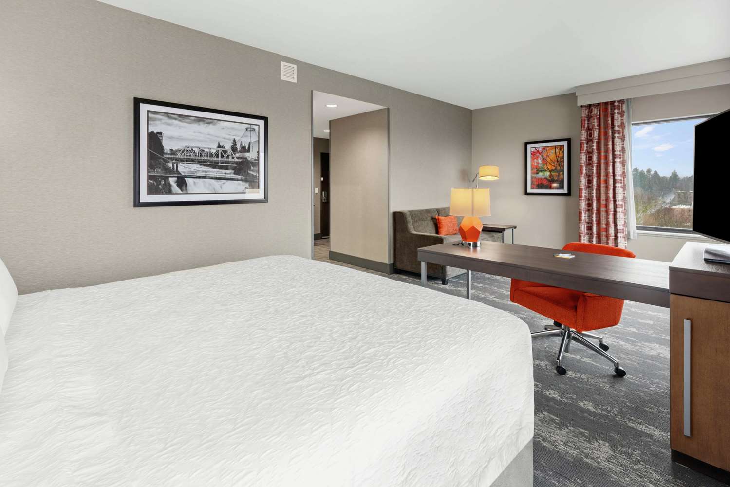 hampton inn and suites spokane downtown south