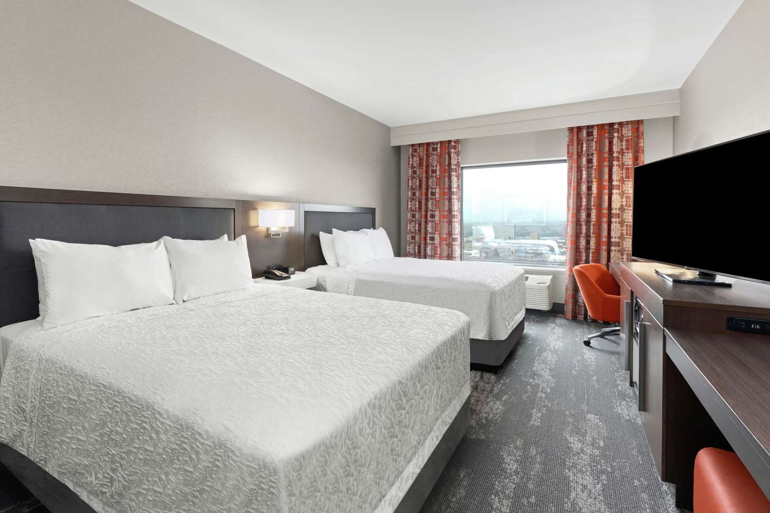 hampton inn and suites spokane downtown south