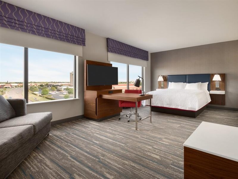 Hampton Inn & Suites Norman Conference Center Area,Norman>>Cleveland,3 star