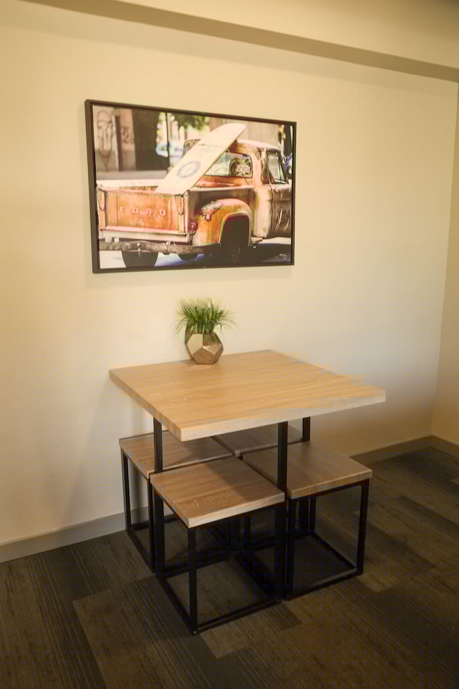 americana modern hotel