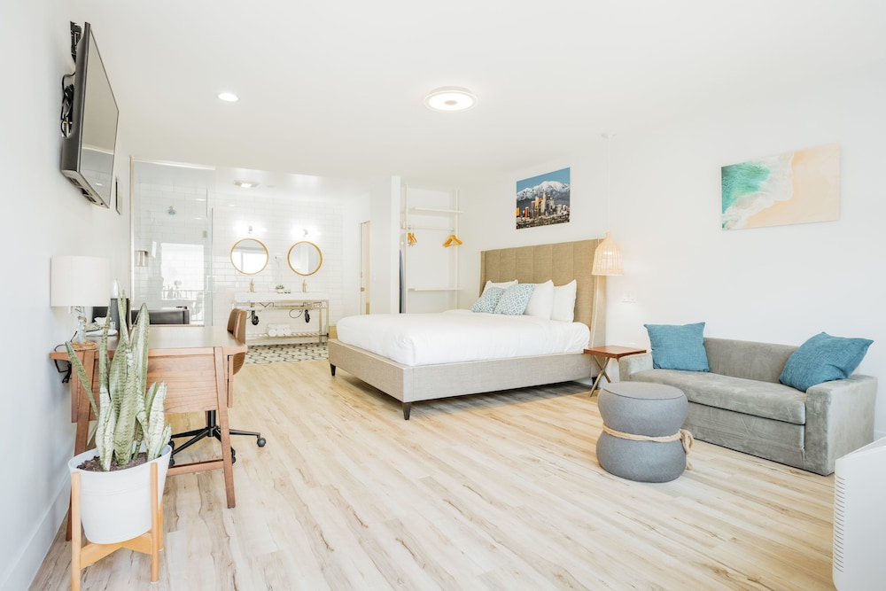 the belmont shore inn