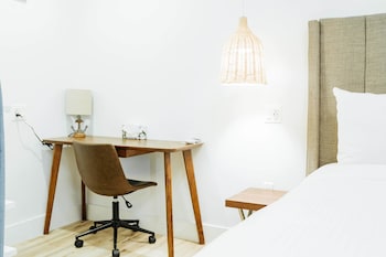 the belmont shore inn