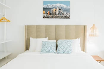 the belmont shore inn