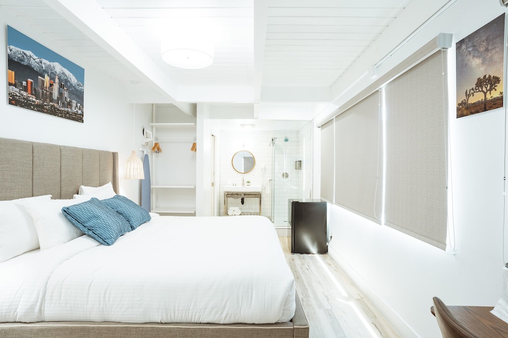 the belmont shore inn