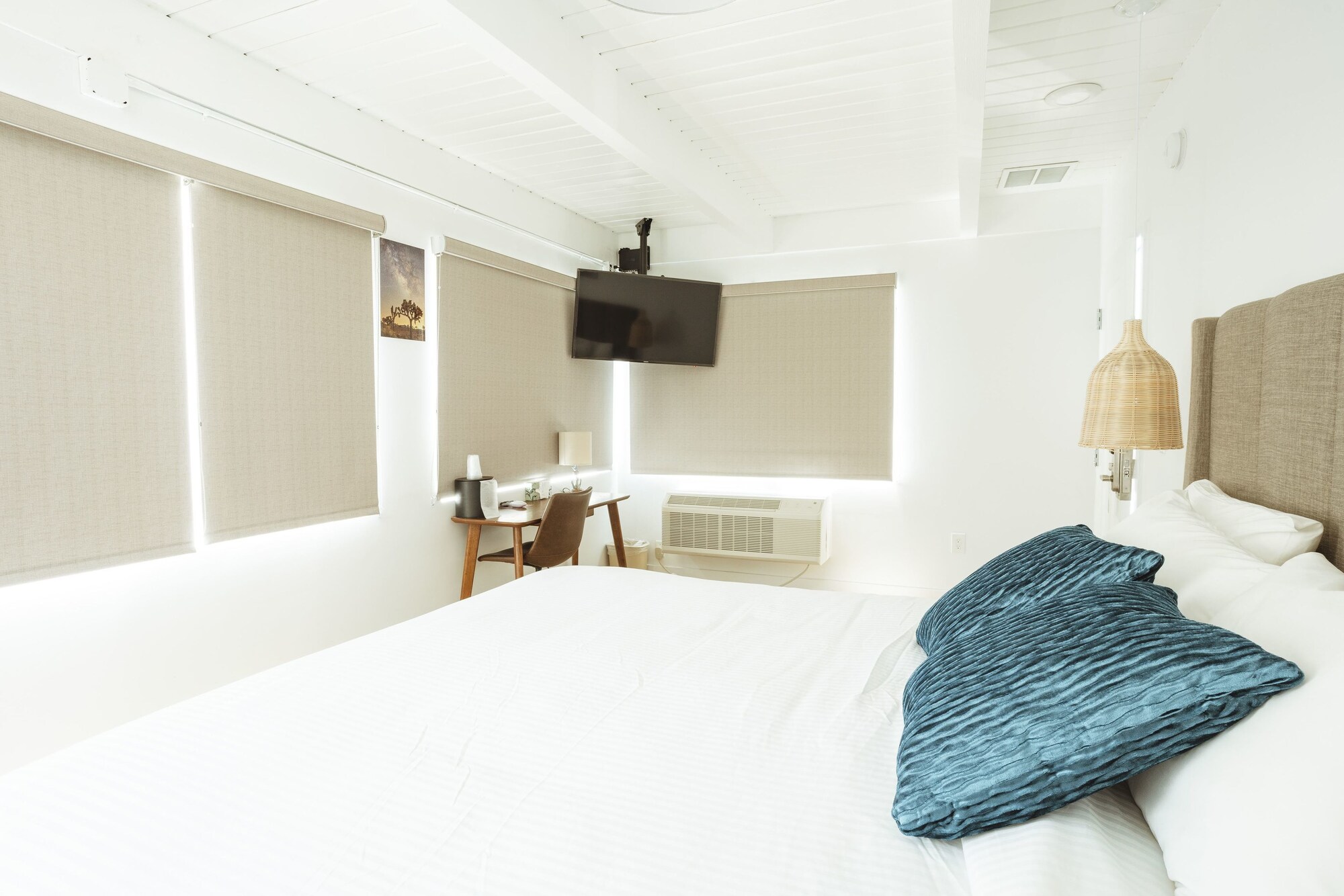 the belmont shore inn
