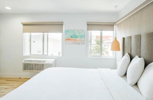 the belmont shore inn