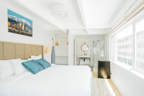 the belmont shore inn