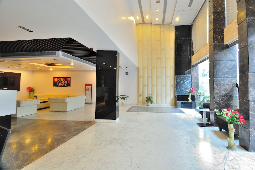 hotel elegance new delhi railway