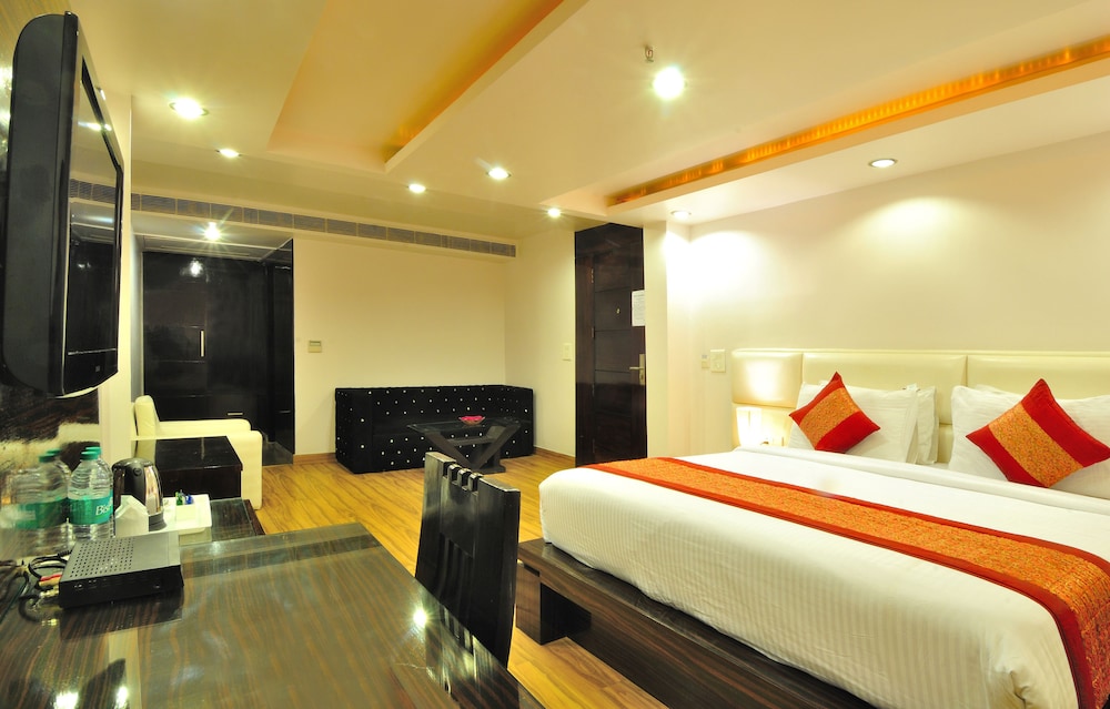 hotel elegance new delhi railway