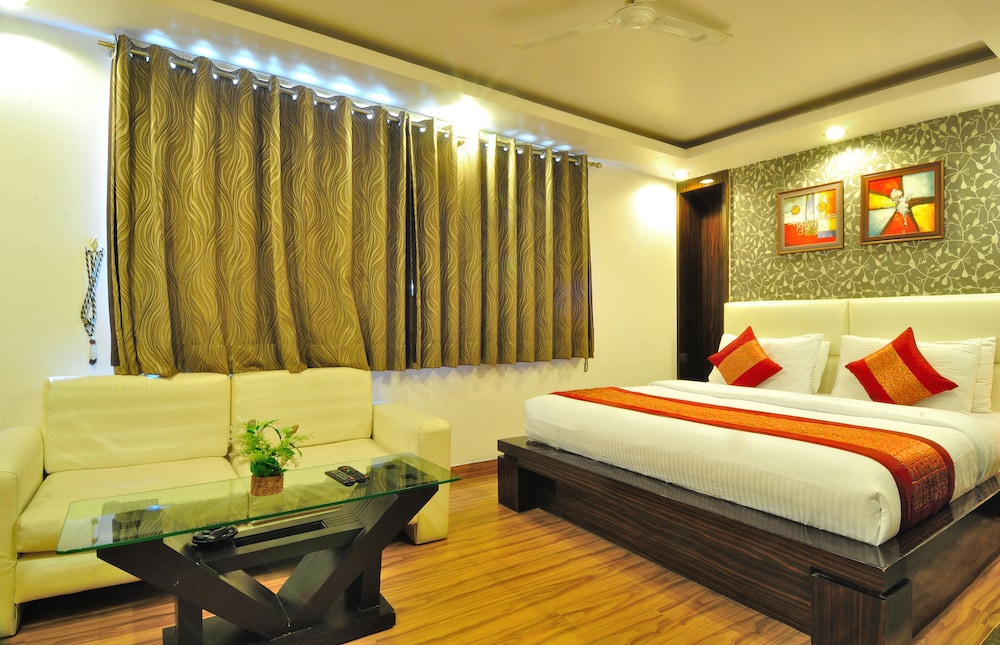 hotel elegance new delhi railway