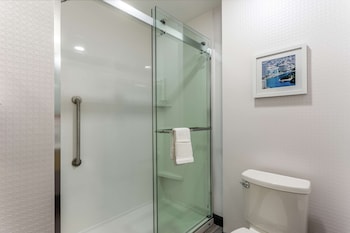 hampton inn oakland downtown city center