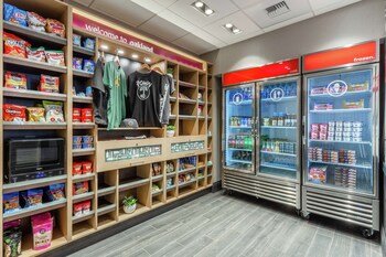 hampton inn oakland downtown city center