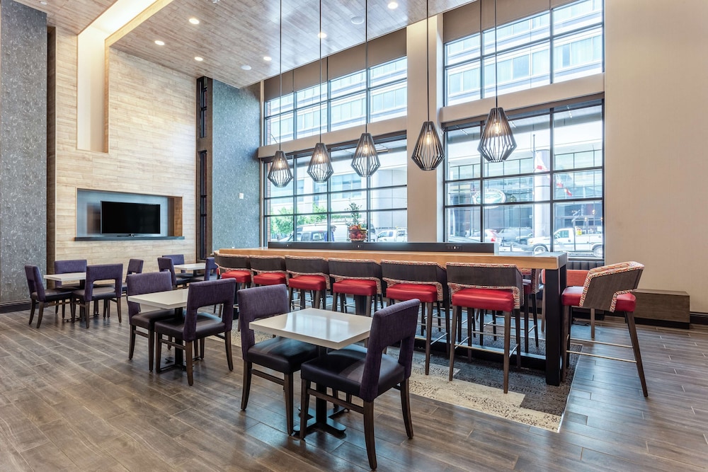 hampton inn oakland downtown city center