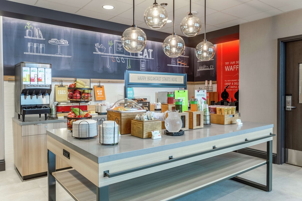 hampton inn oakland downtown city center