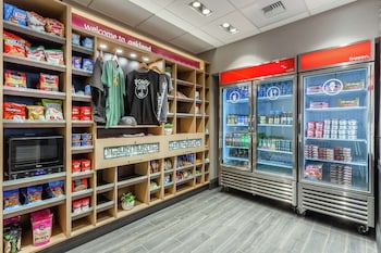 hampton inn oakland downtown city center