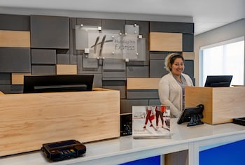 Hol. Inn Exp. And Suites Milwaukee - Brookfield,Waukesha>>Brookfield,2.5 star