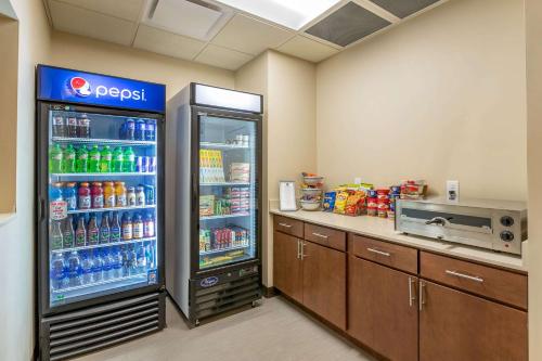 comfort inn and suites west des moines