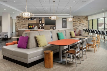 home2 suites by hilton asheville biltmore village