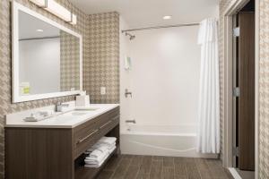 home2 suites by hilton asheville biltmore village
