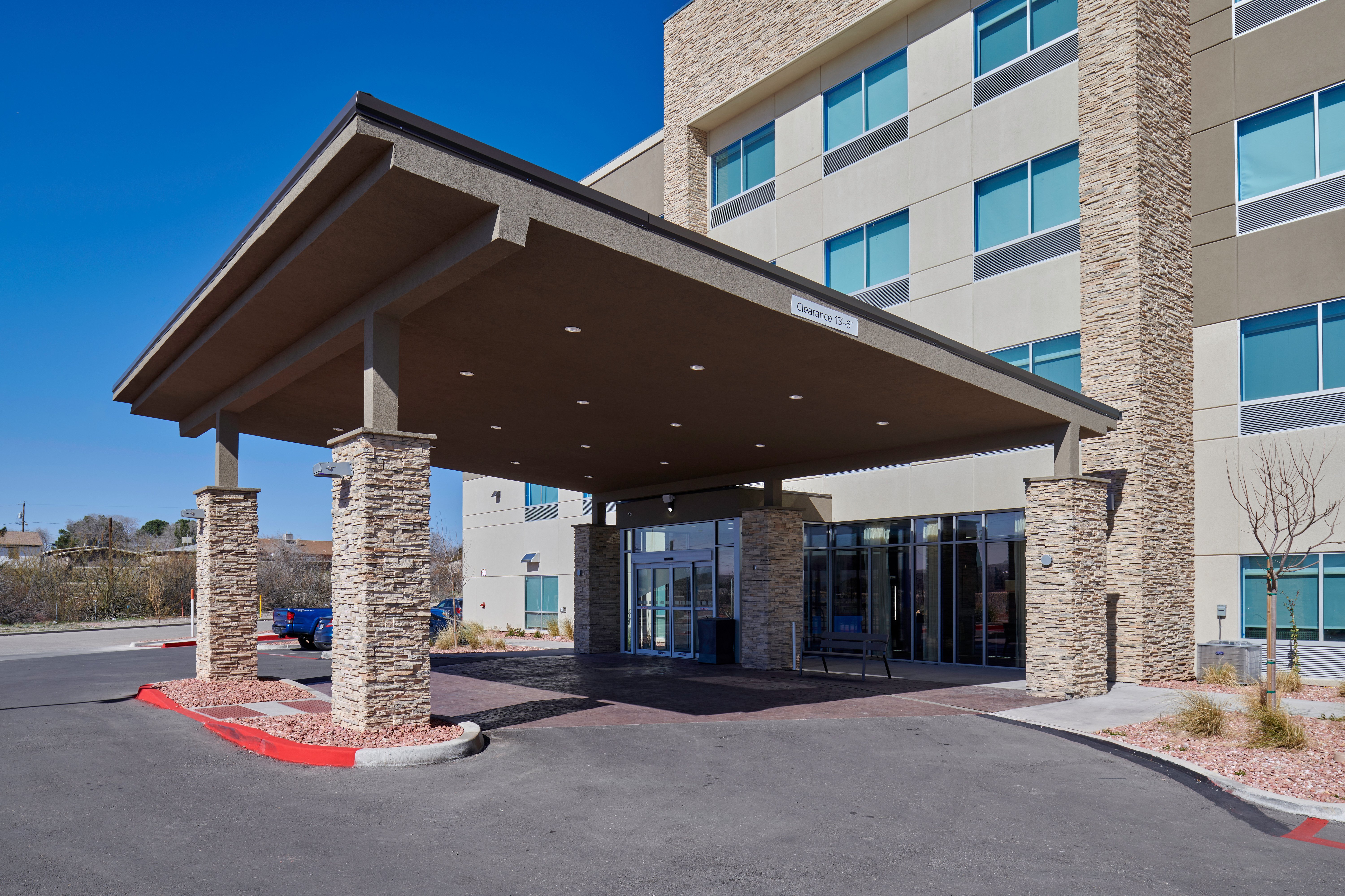 holiday inn express el paso sunland park area