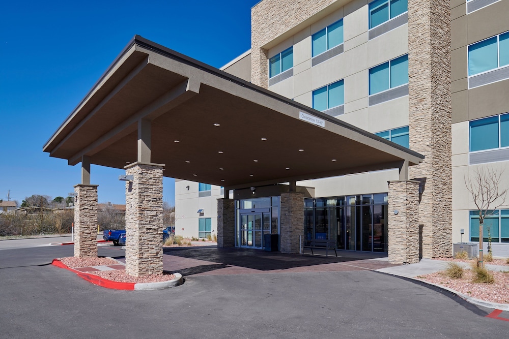 holiday inn express el paso sunland park area
