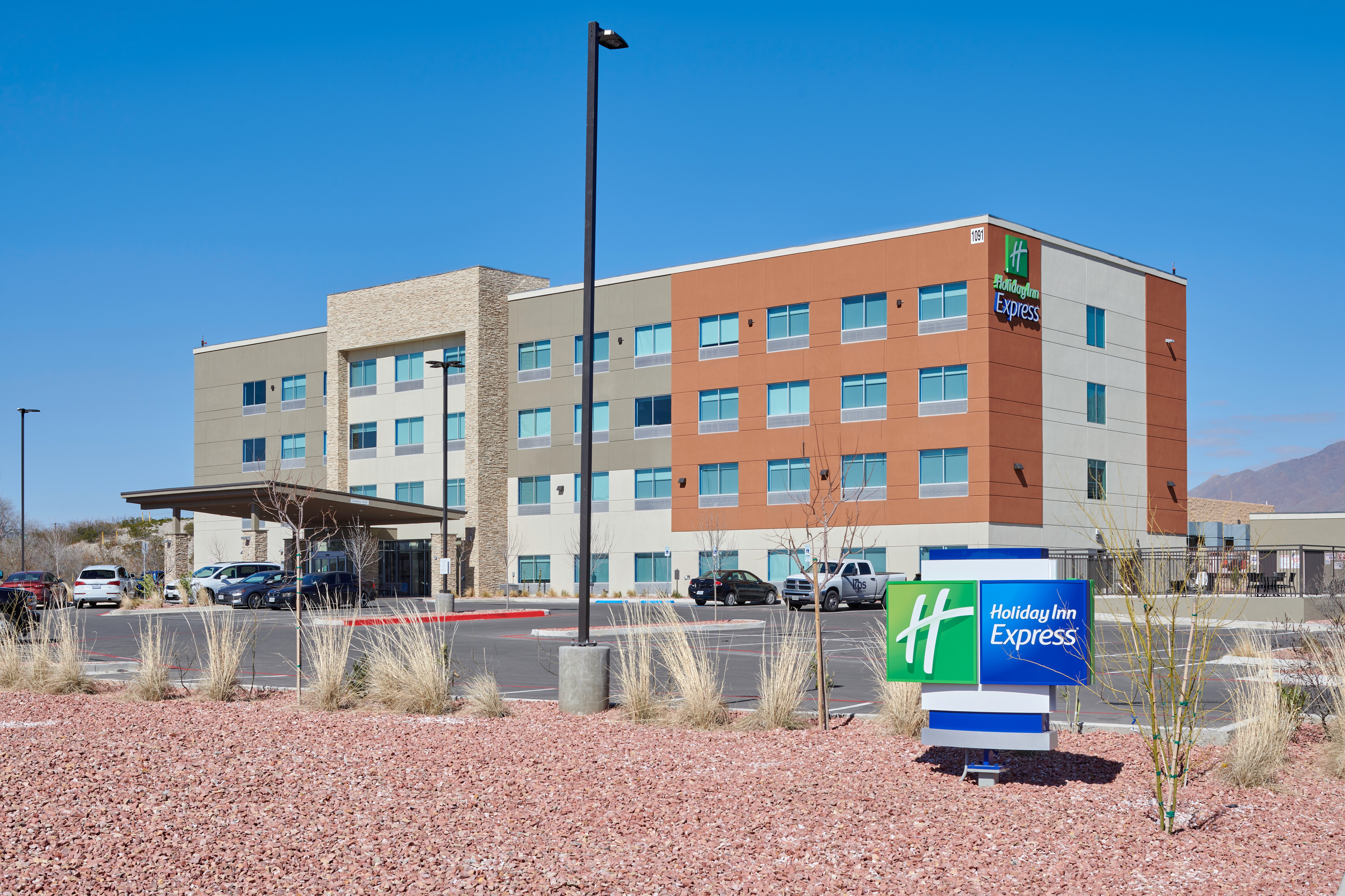 holiday inn express el paso sunland park area