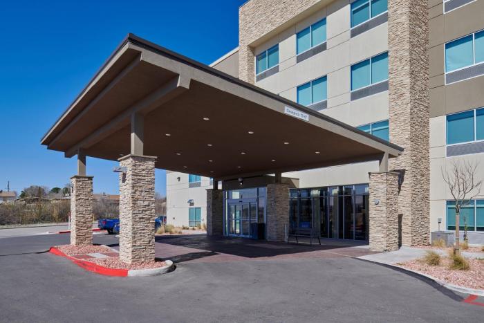holiday inn express el paso sunland park area