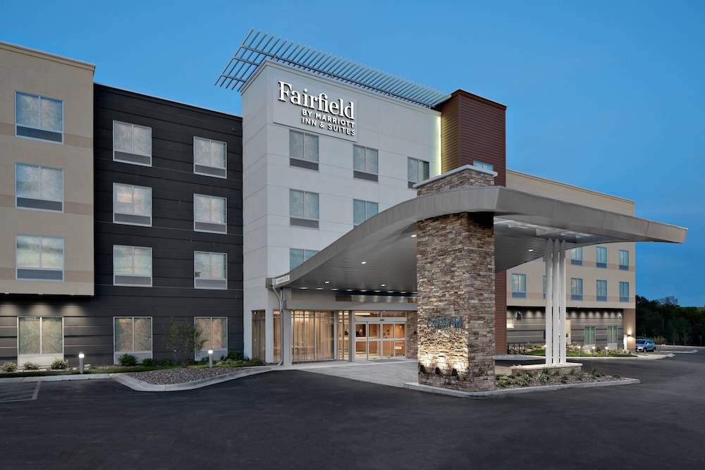 fairfield inn and suites by marriott lake geneva