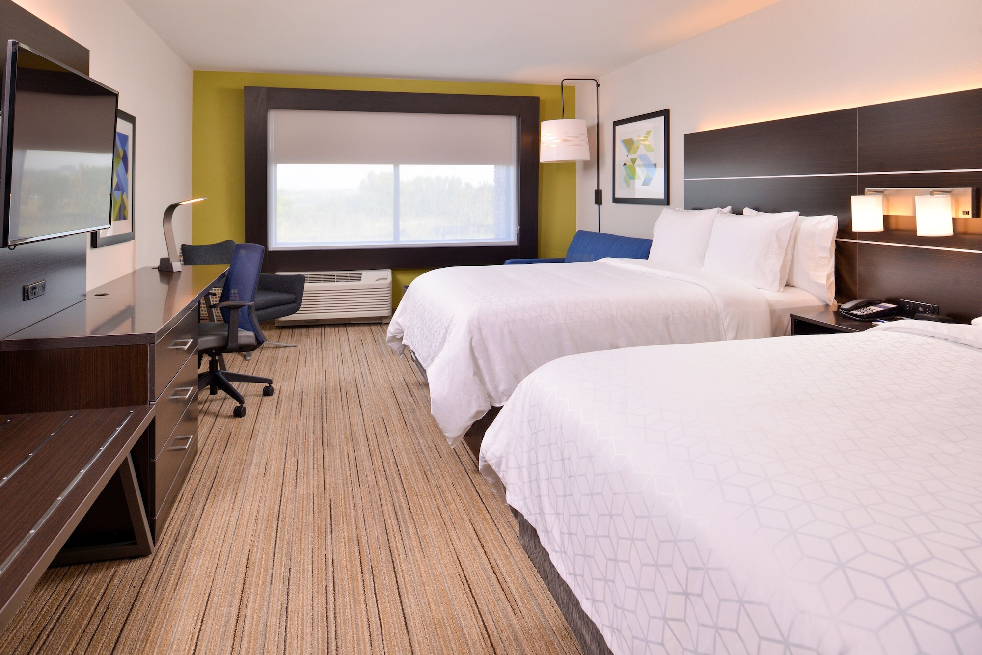 holiday inn express and suites olathe west an ihg hotel