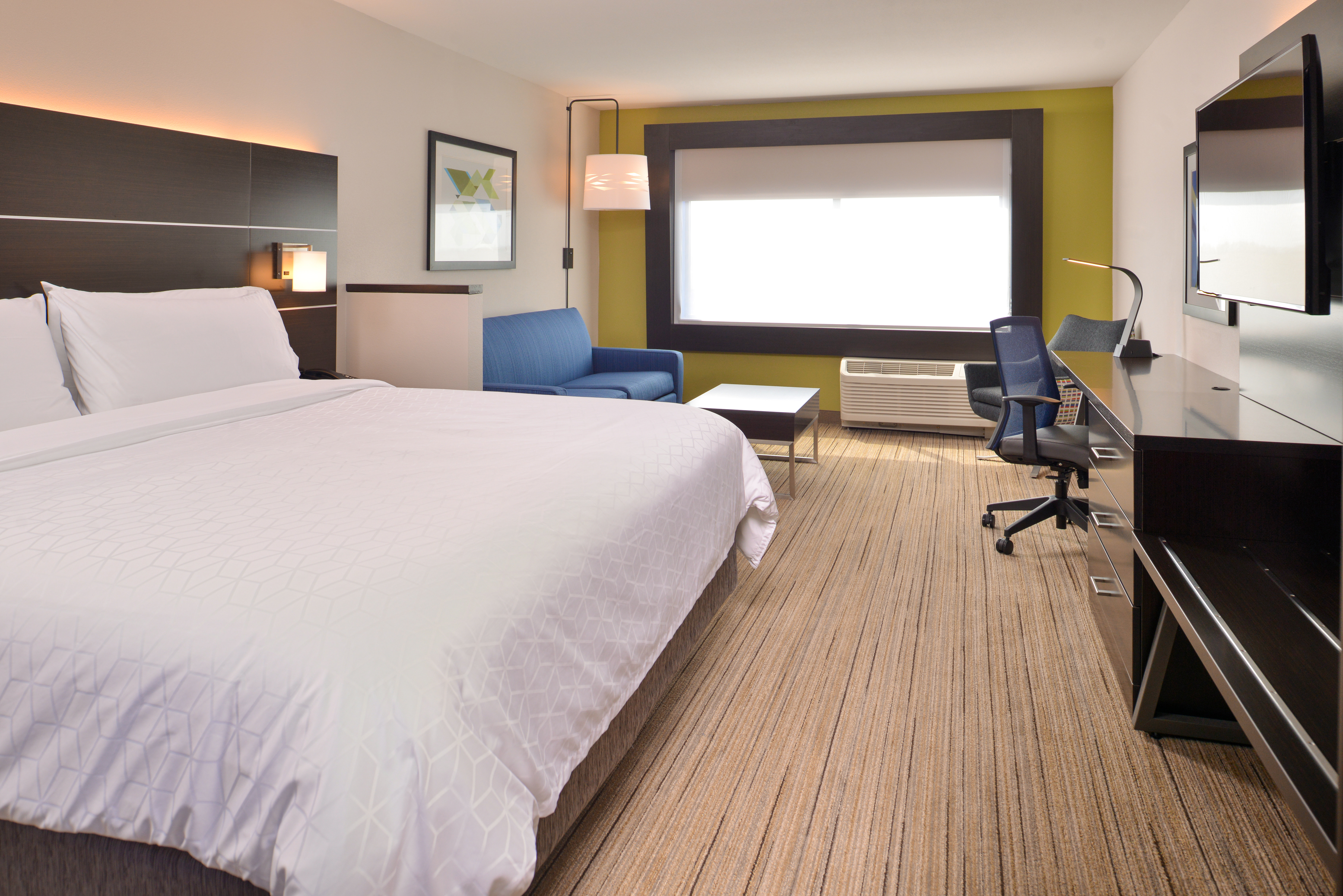 holiday inn express and suites olathe west an ihg hotel