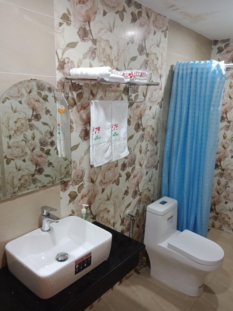hotel van xuan 79