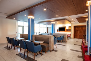 holiday inn express and suites beloit an ihg hotel