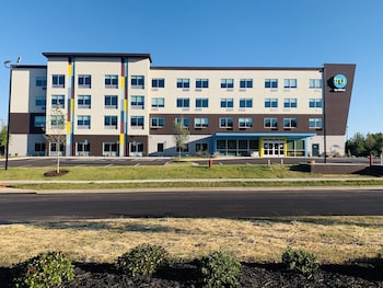 tru by hilton greensboro lake oconee