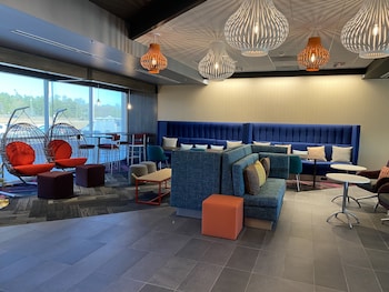 tru by hilton greensboro lake oconee