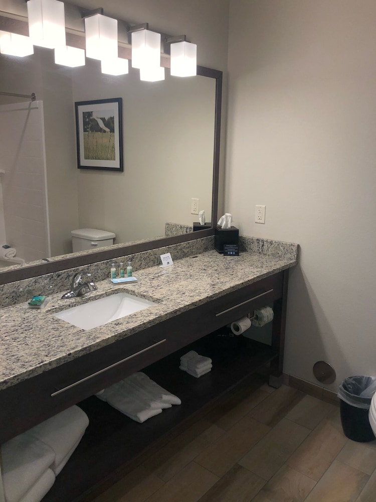 grandstay hotel and suites rock valley